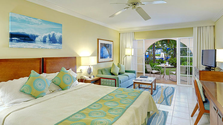 Pool/Garden View Junior Suite