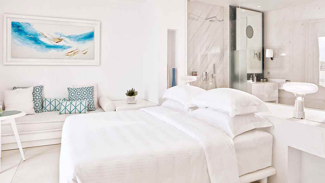  Azure Suite with Private Jacuzzi 