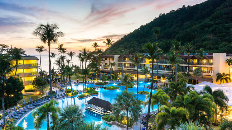 Phuket Marriott Resort and Spa Merlin Beach