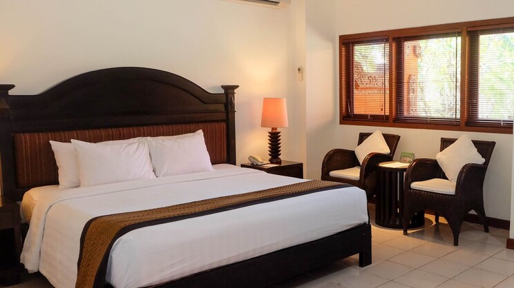 Griya Santrian Resort