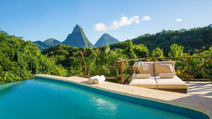 Piton Pool Suite (Casuarina)