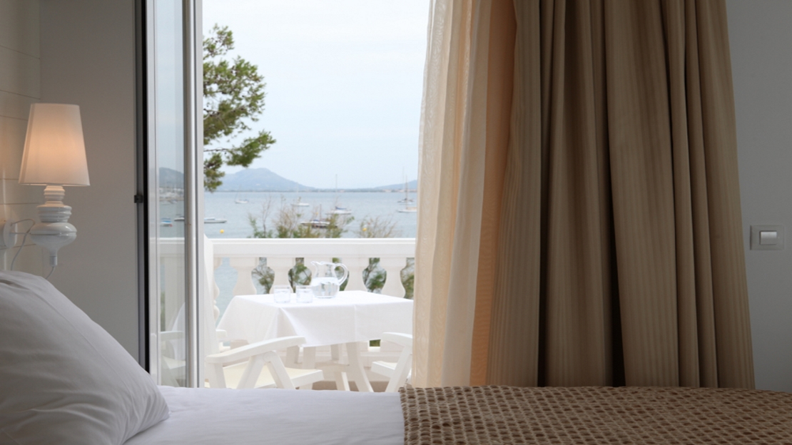 Double Room Sea View with Balcony