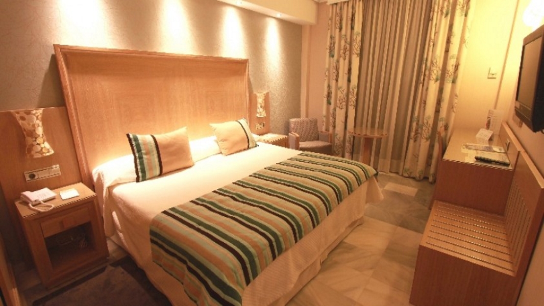 Double/Twin Standard 