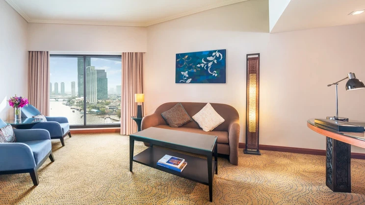 Royal Orchid Sheraton Hotel and Towers