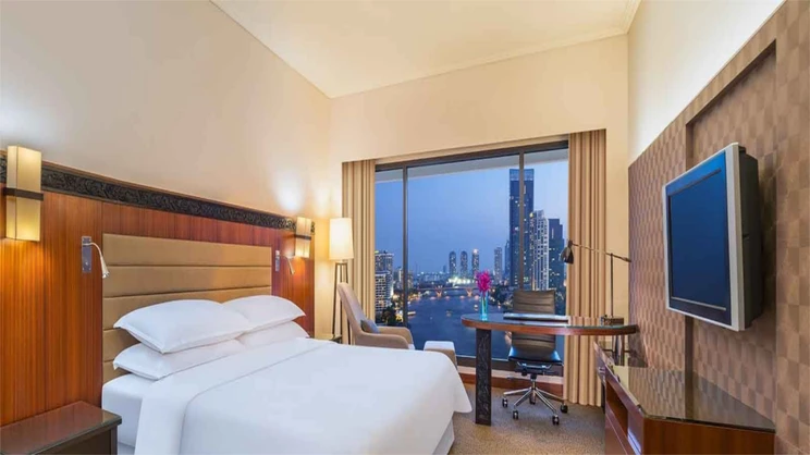 Royal Orchid Sheraton Hotel and Towers