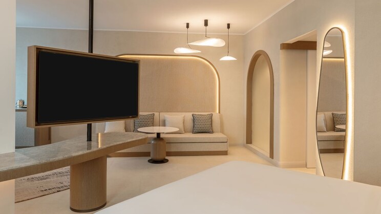 Junior Suite JBR View