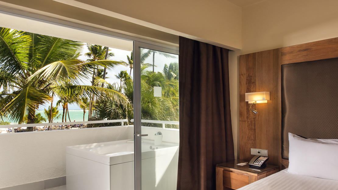 Junior Suite Ocean Front