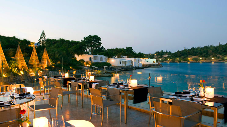 Minos Beach Art Hotel