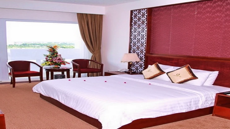 Century Riverside Hotel Hue