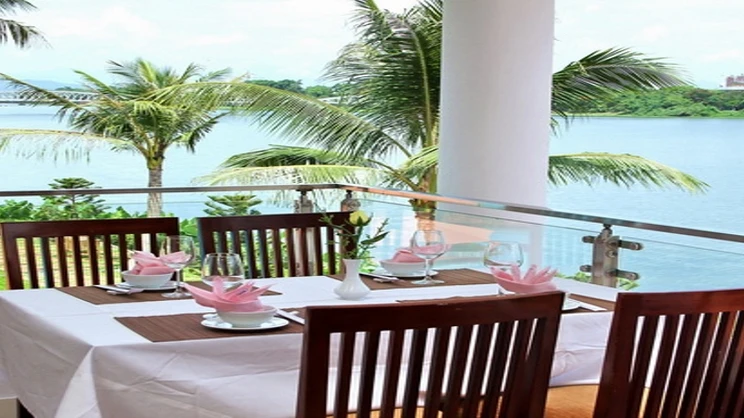 Century Riverside Hotel Hue