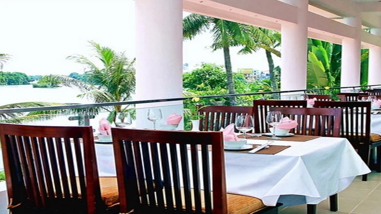 Century Riverside Hotel Hue