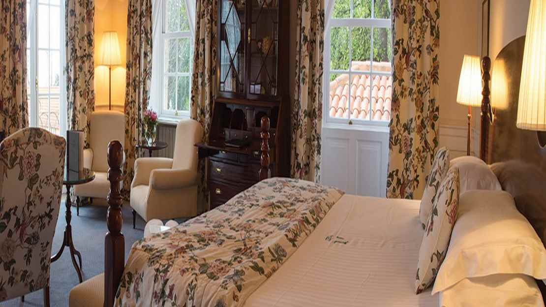 Junior Suite Main House 