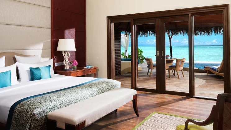 One-Bedroom Sunset Beachfront Suite with Pool