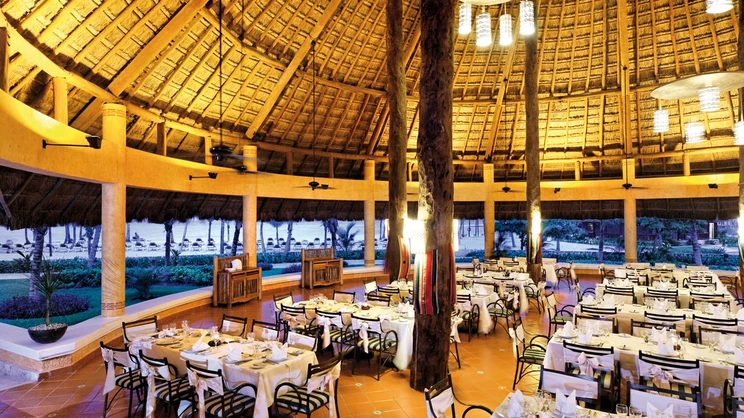 Barcelo Maya Colonial