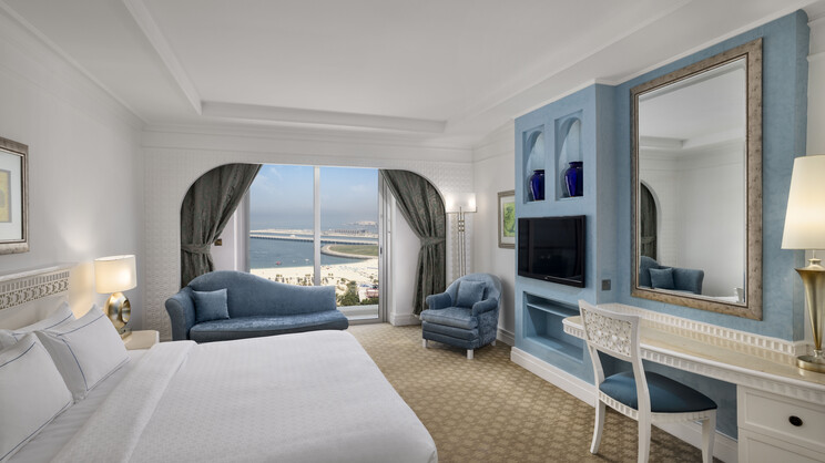 Al Habtoor Grand Resort, Autograph Collection