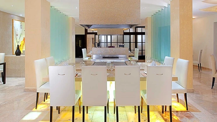 Royal Hideaway Playacar