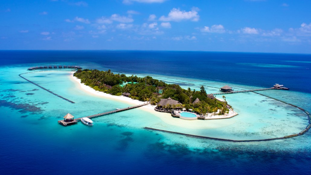 Komandoo Maldives Island Resort