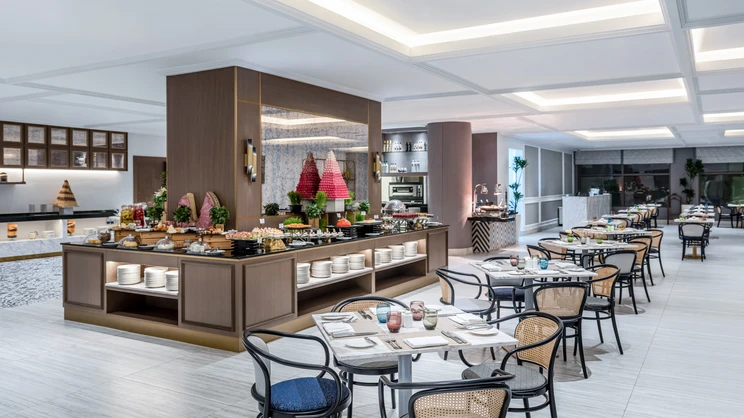 Sofitel Dubai Jumeirah Beach Hotel