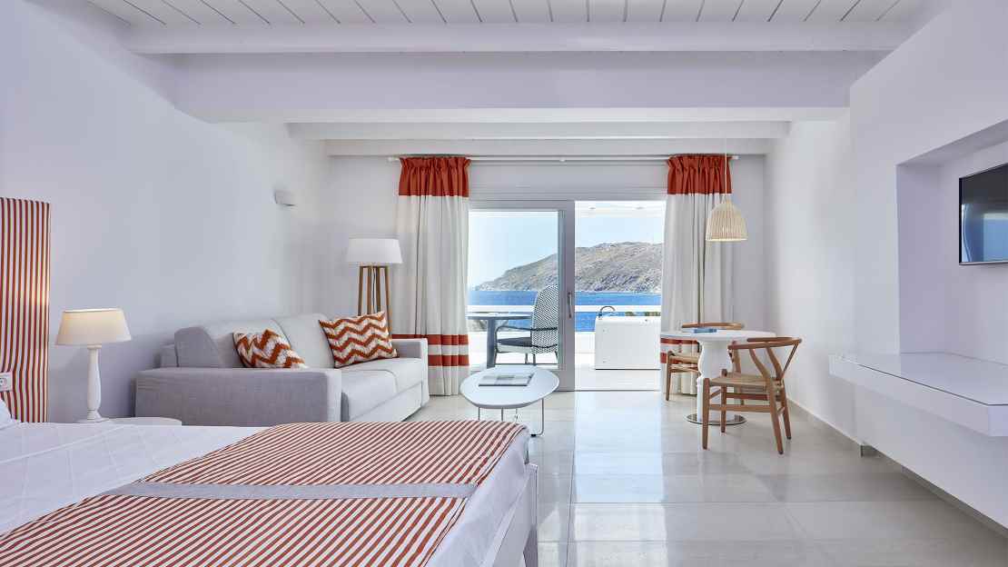 Honeymoon Sea View Suite 