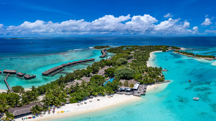 Sheraton Maldives Full Moon Resort & Spa