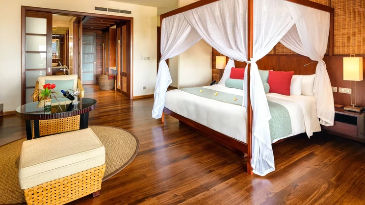  Luxury Lagoona  Suite with Garden View