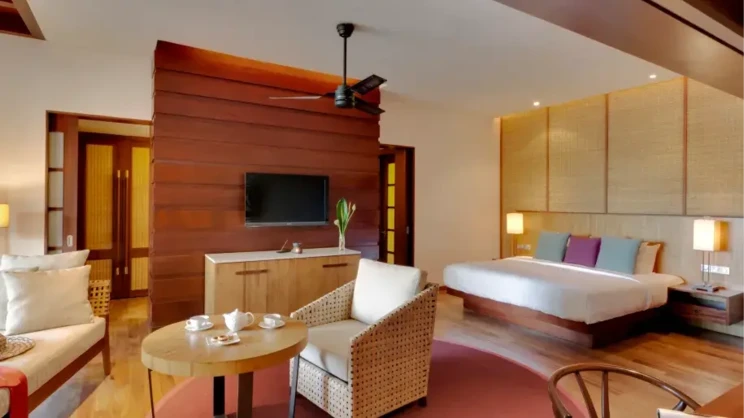 Luxury Pool Suite with Garden