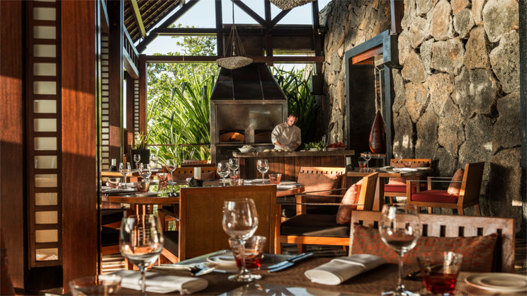 Four Seasons Resort at Anahita