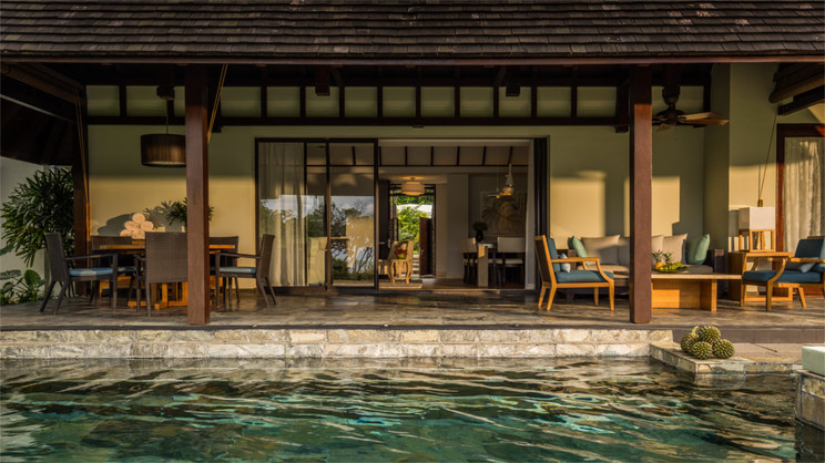 Four Seasons Resort at Anahita