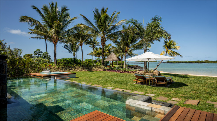 Four Seasons Resort at Anahita