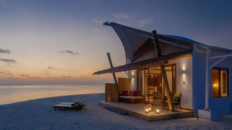 Cinnamon Hakuraa Huraa Maldives