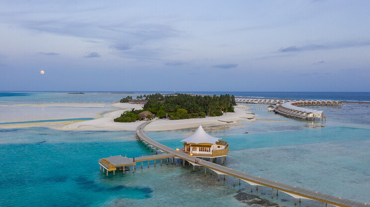 Cinnamon Hakuraa Huraa Maldives