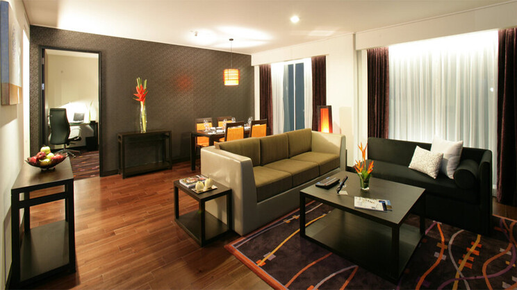 Radisson Suites Bangkok Sukhumvit