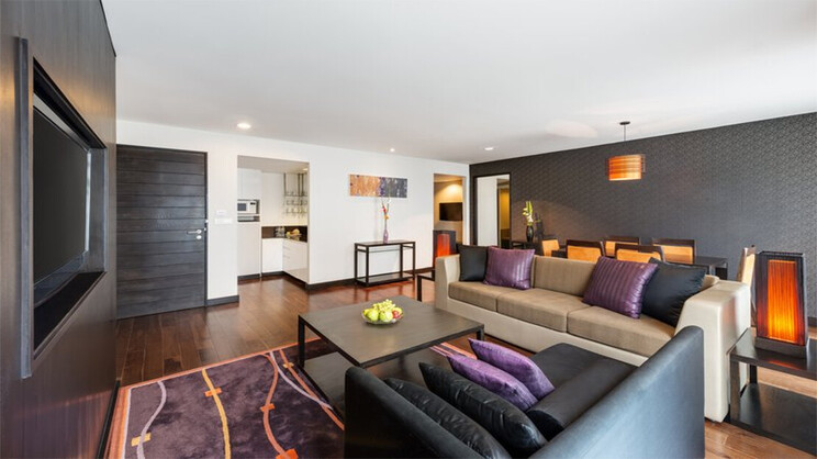 Radisson Suites Bangkok Sukhumvit