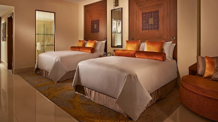 Fairmont Gold Room, Lounge Access Queen  