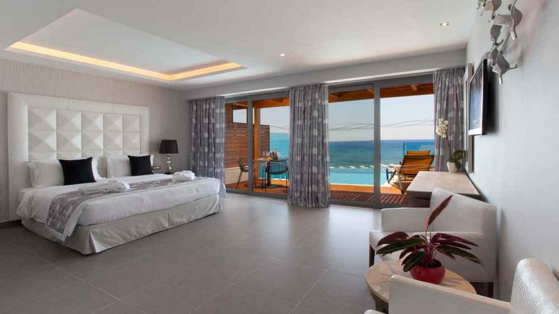 Mediterranean Suite with Sea View 