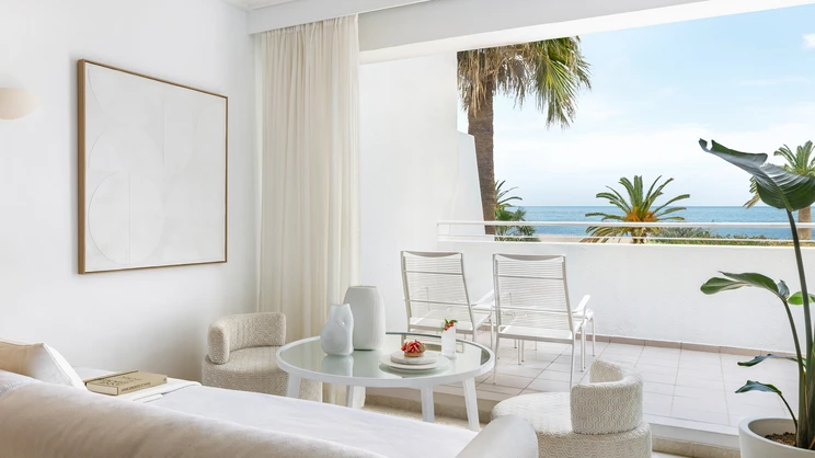 Junior Bungalow Suite