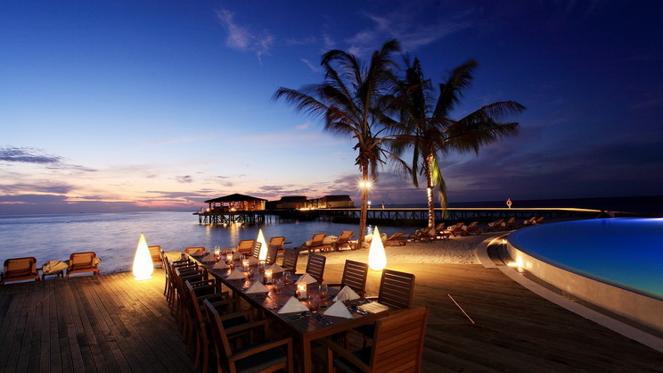 Centara Ras Fushi Resort & Spa Maldives