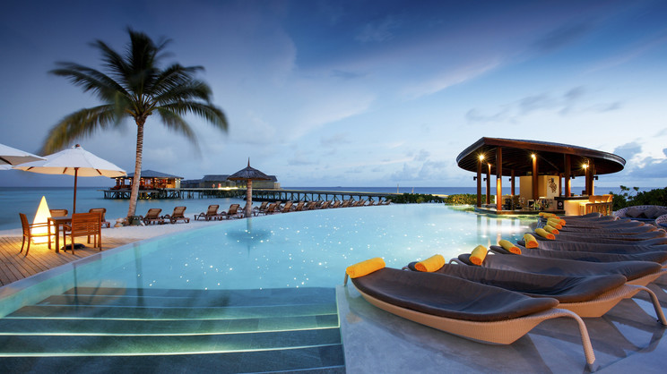 Centara Ras Fushi Resort & Spa Maldives