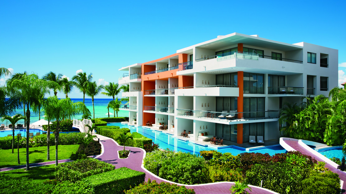 Secrets Aura Cozumel