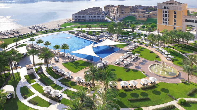 The Ritz-Carlton Abu Dhabi, Grand Canal