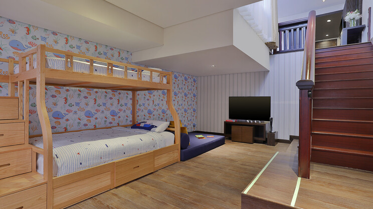 Deluxe Family Lagoon Access