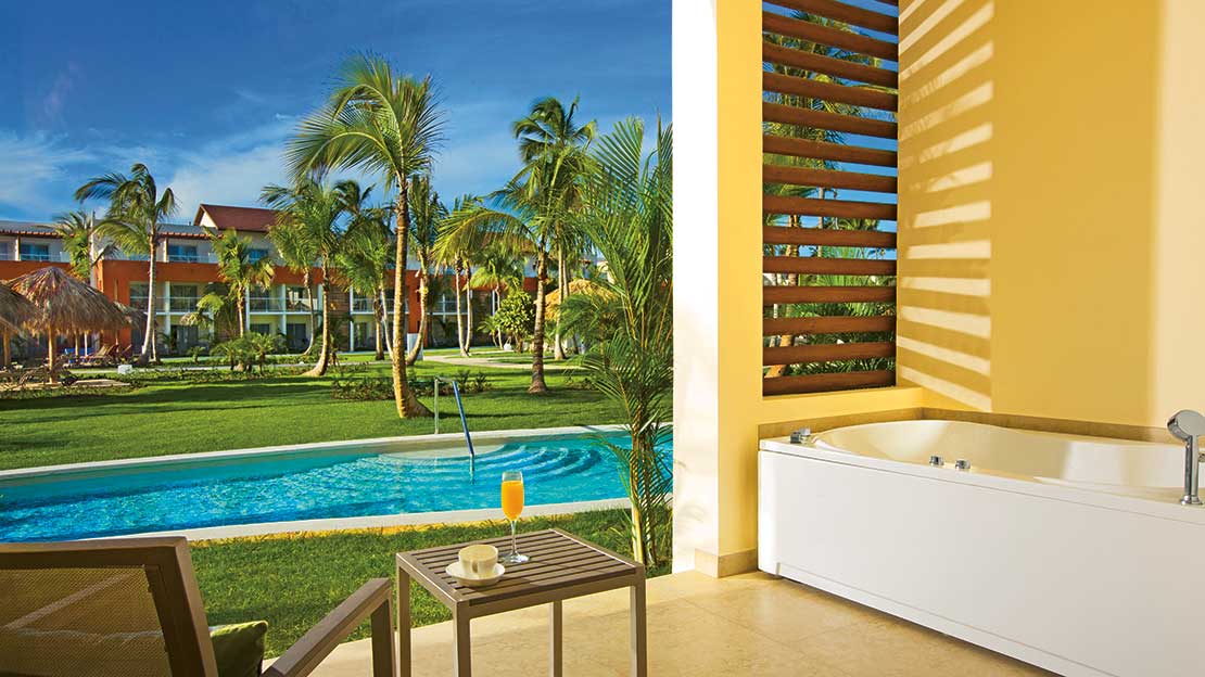  Allure Junior Suite Swim up 