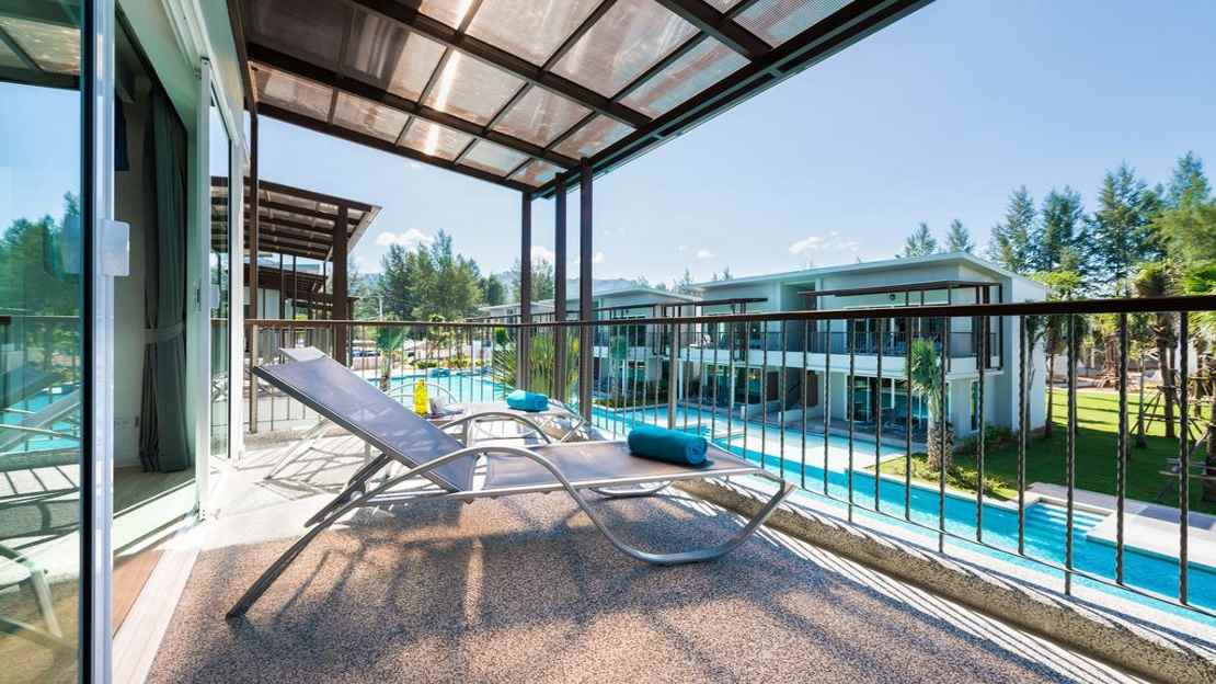 Waters Wing - Upper Pool Access