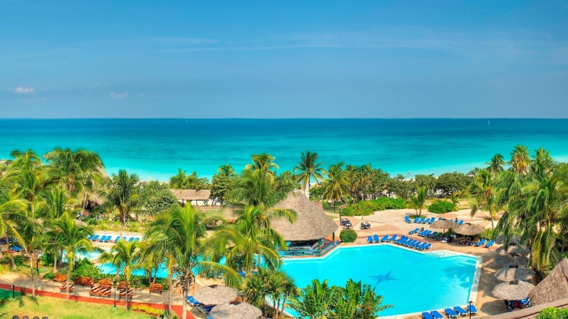 Breezes Bella Costa Hotel