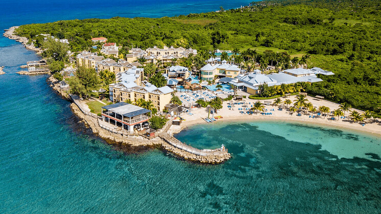 Jewel Paradise Cove Adult Beach Resort & Spa