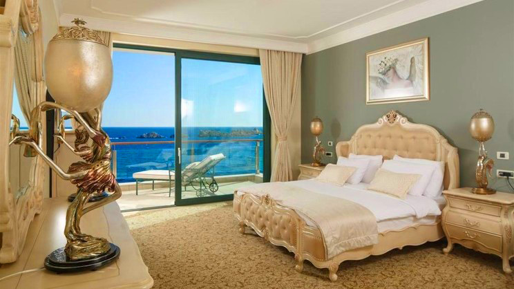 Royal Princess Hotel