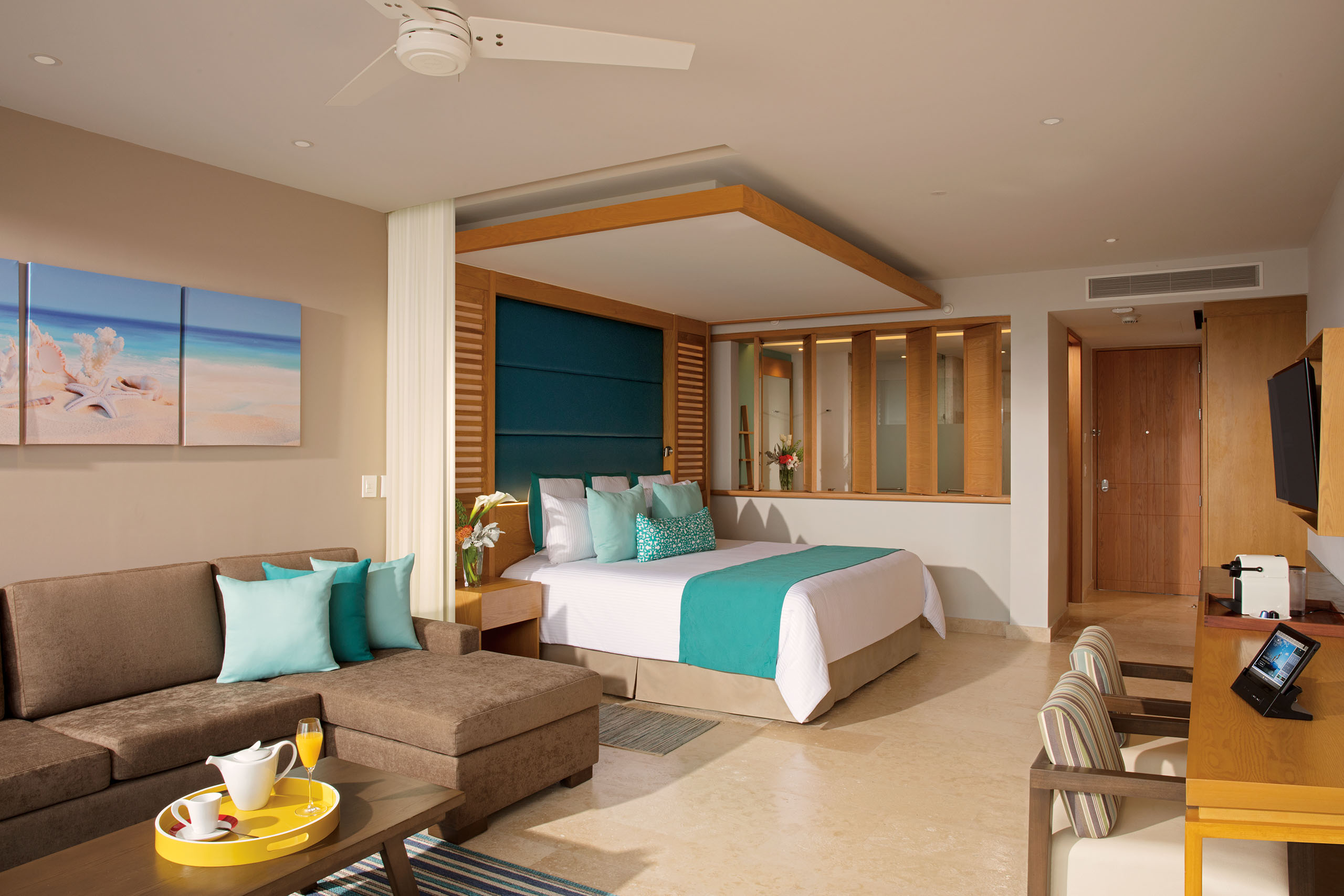 Junior Suite Partial Ocean View