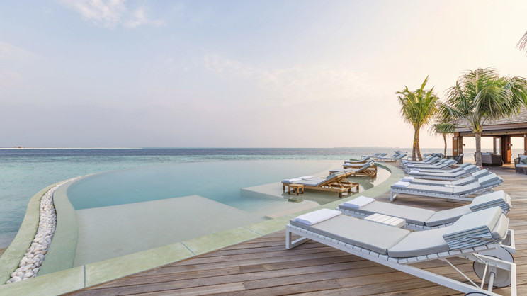 Hurawalhi Maldives Resort