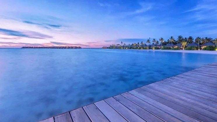 Hurawalhi Maldives Resort