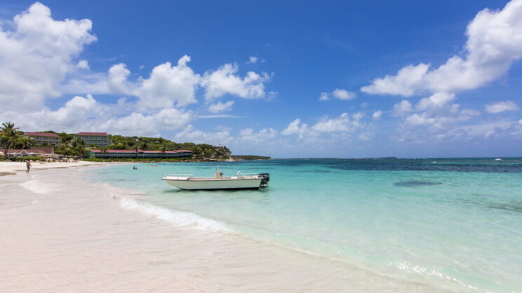 Pineapple Beach Club